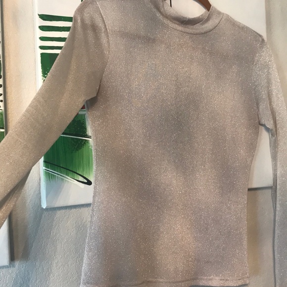 Shirt - Picture 3 of 4